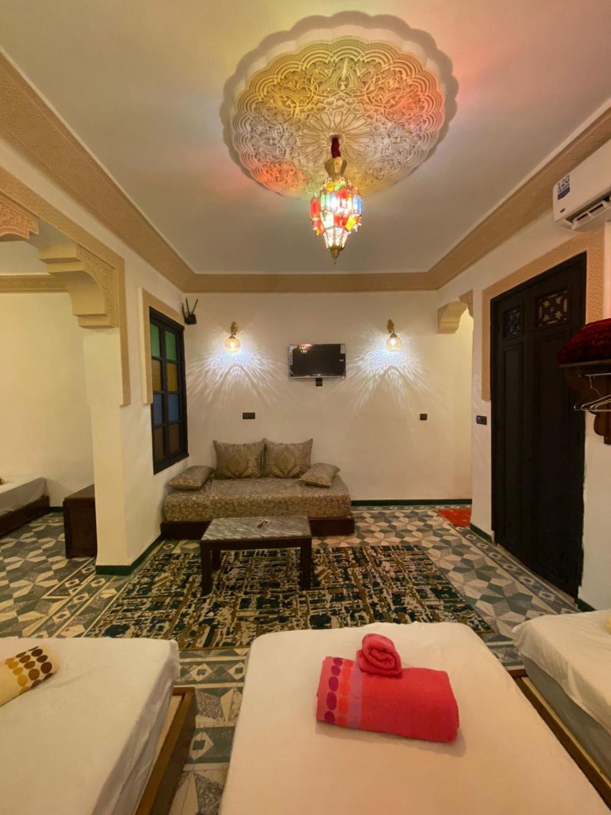 Riad Dar Layali *